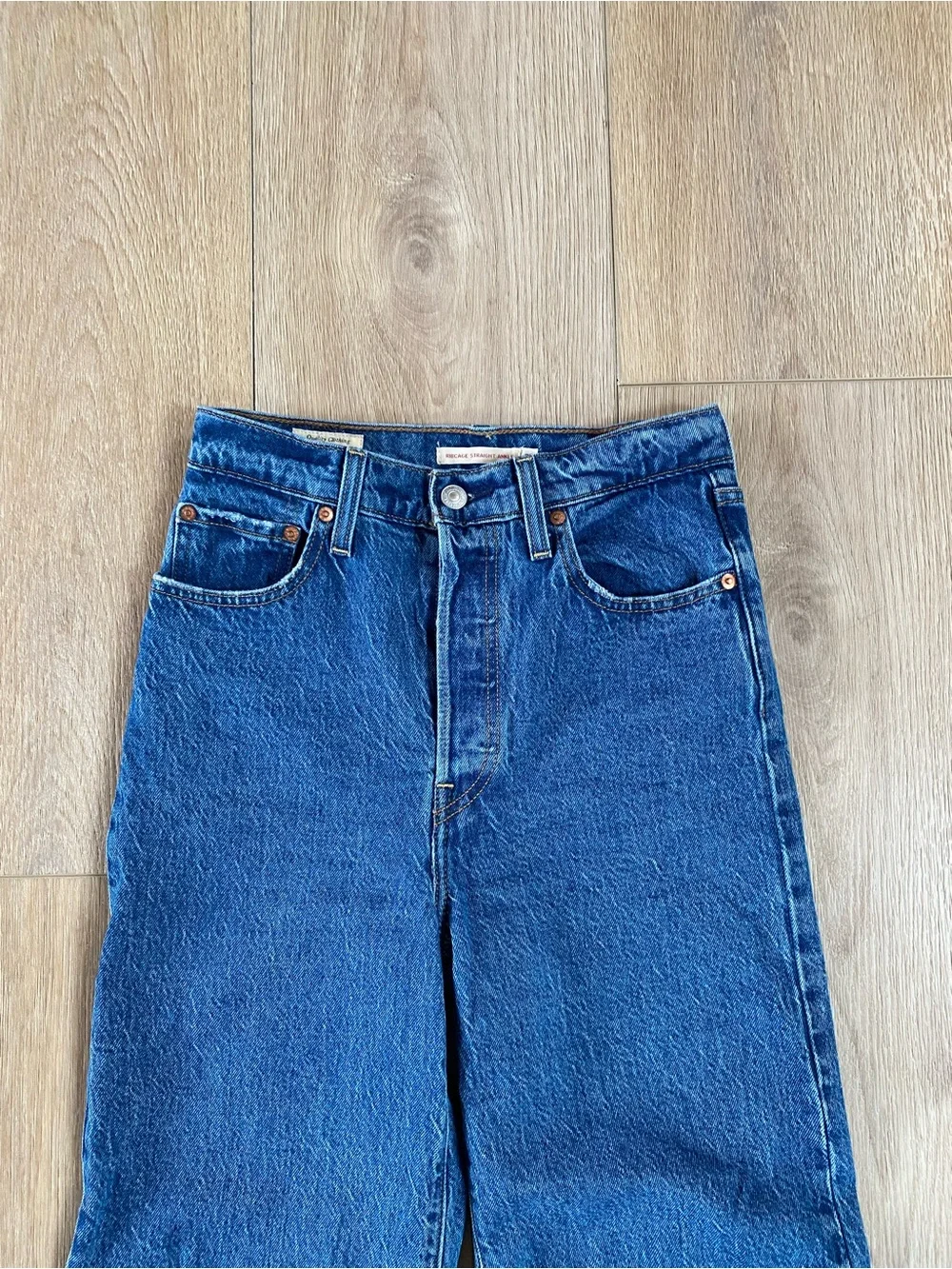 Levi's Ribcage Straight Ankle Jean - Jazz Pop Medium Wash